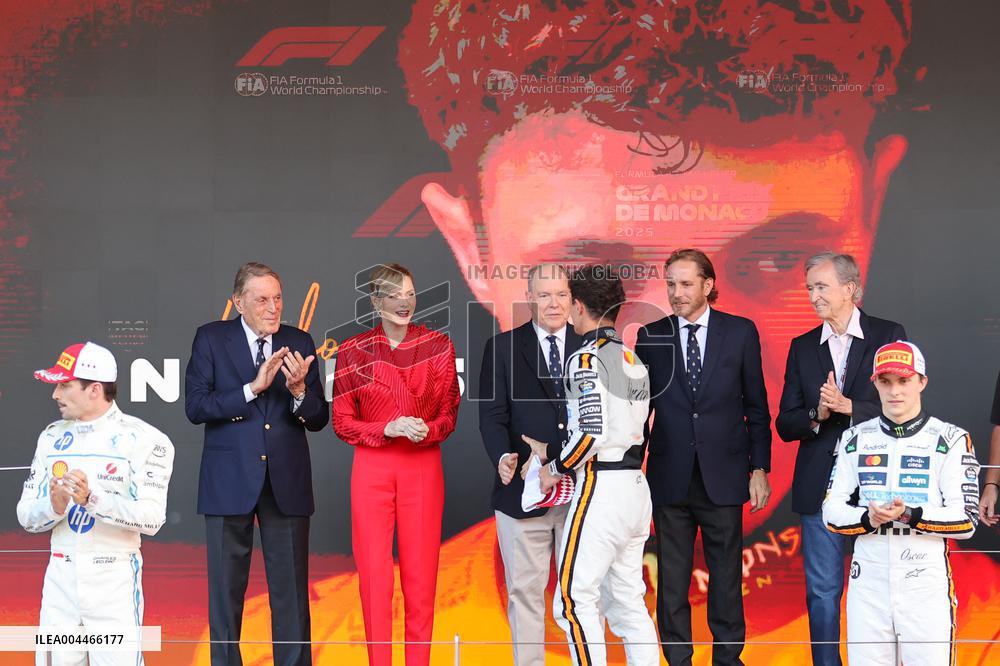 Royals At Monaco Grand Prix Podium - Monte Carlo