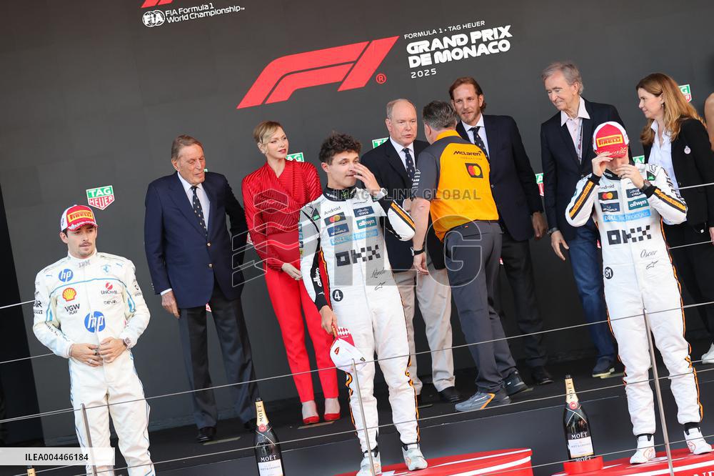 Royals At Monaco Grand Prix Podium - Monte Carlo