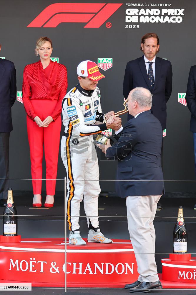 Royals At Monaco Grand Prix Podium - Monte Carlo
