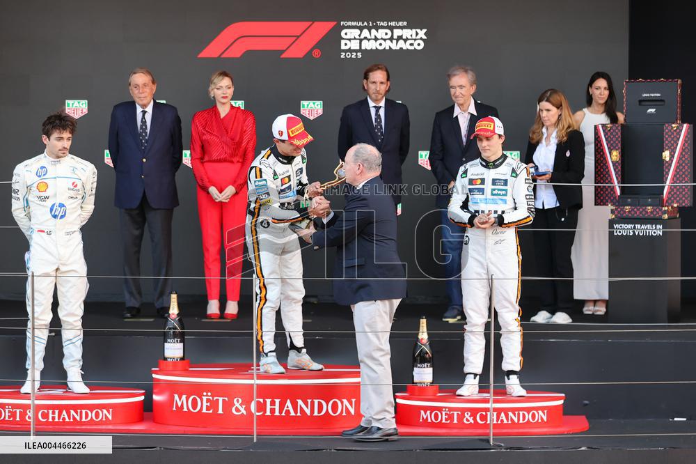 Royals At Monaco Grand Prix Podium - Monte Carlo