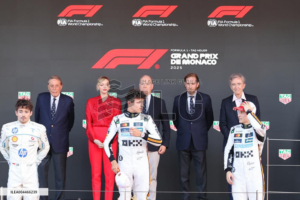 Royals At Monaco Grand Prix Podium - Monte Carlo