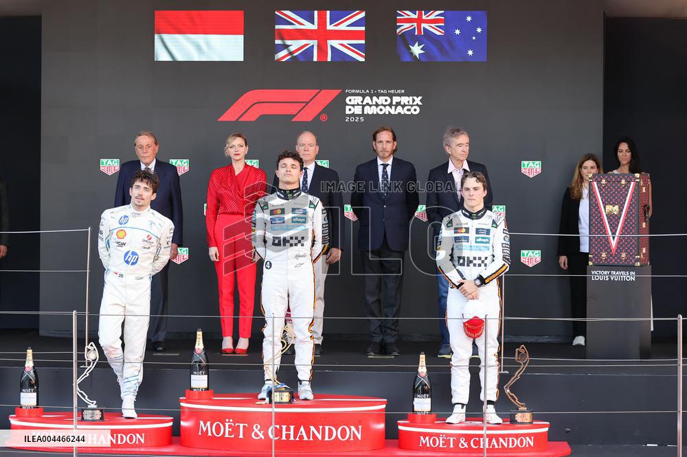 Royals At Monaco Grand Prix Podium - Monte Carlo