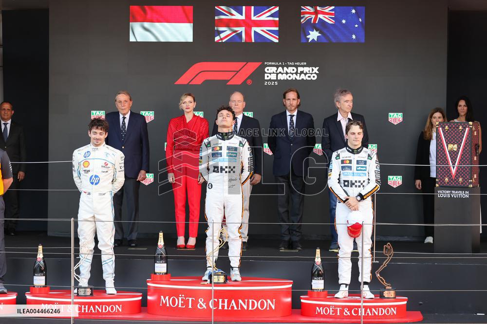 Royals At Monaco Grand Prix Podium - Monte Carlo