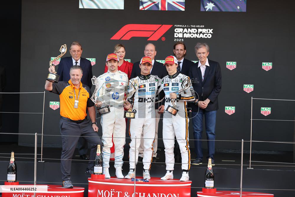 Royals At Monaco Grand Prix Podium - Monte Carlo
