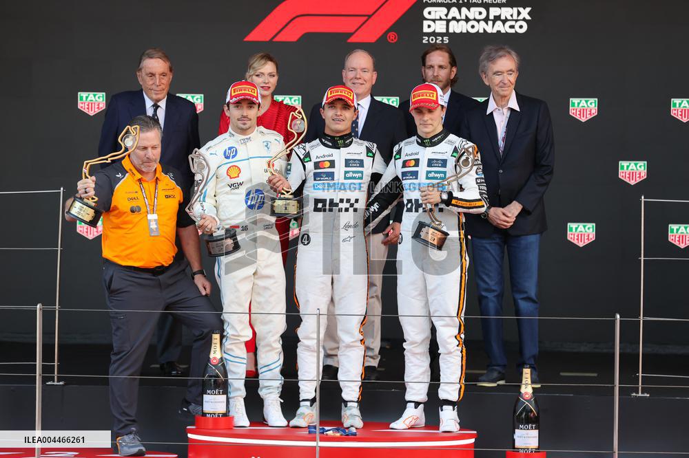 Royals At Monaco Grand Prix Podium - Monte Carlo