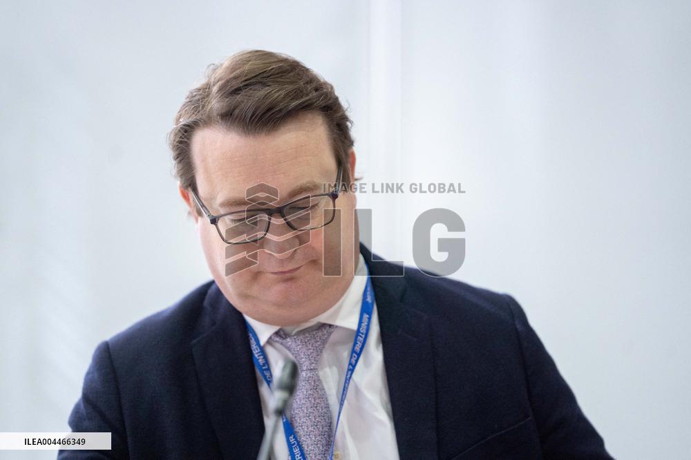 Bruno Retailleau reveals the outlines of his fight against Islamism - Nanterre AJ