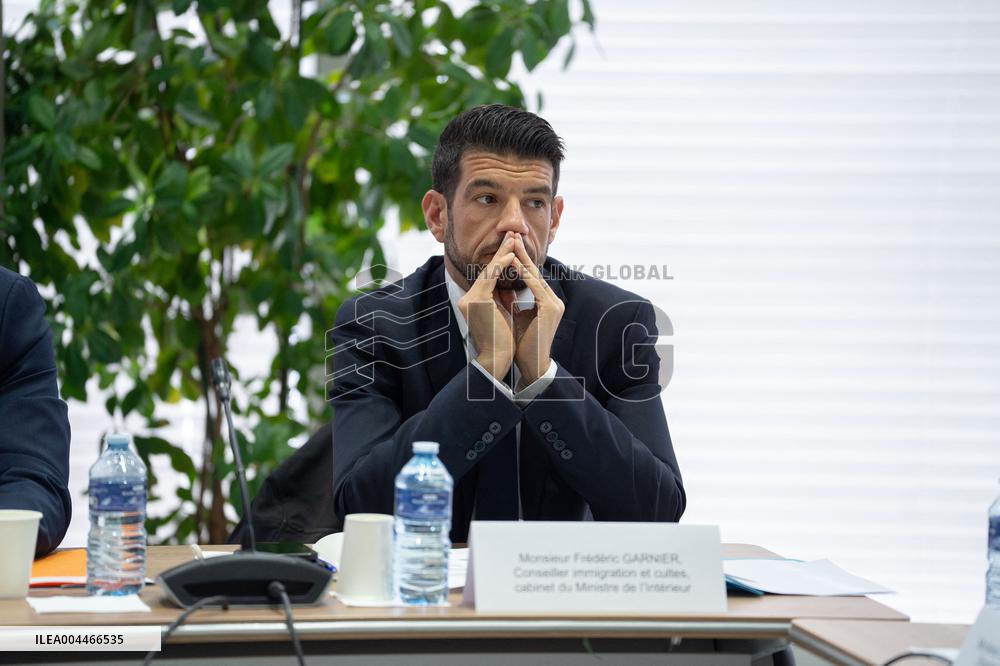 Bruno Retailleau reveals the outlines of his fight against Islamism - Nanterre AJ