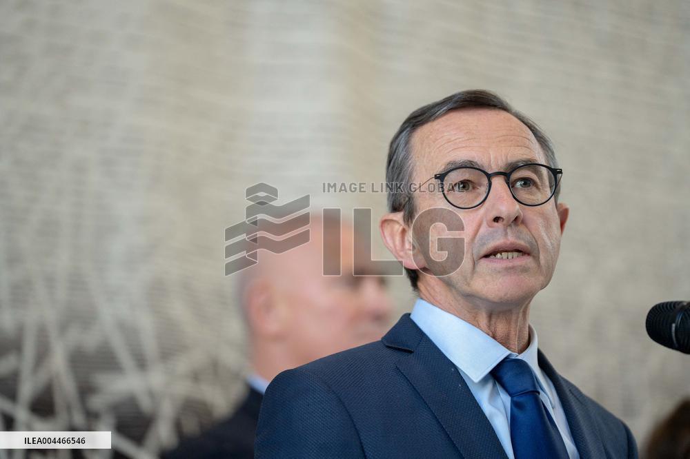 Bruno Retailleau reveals the outlines of his fight against Islamism - Nanterre AJ