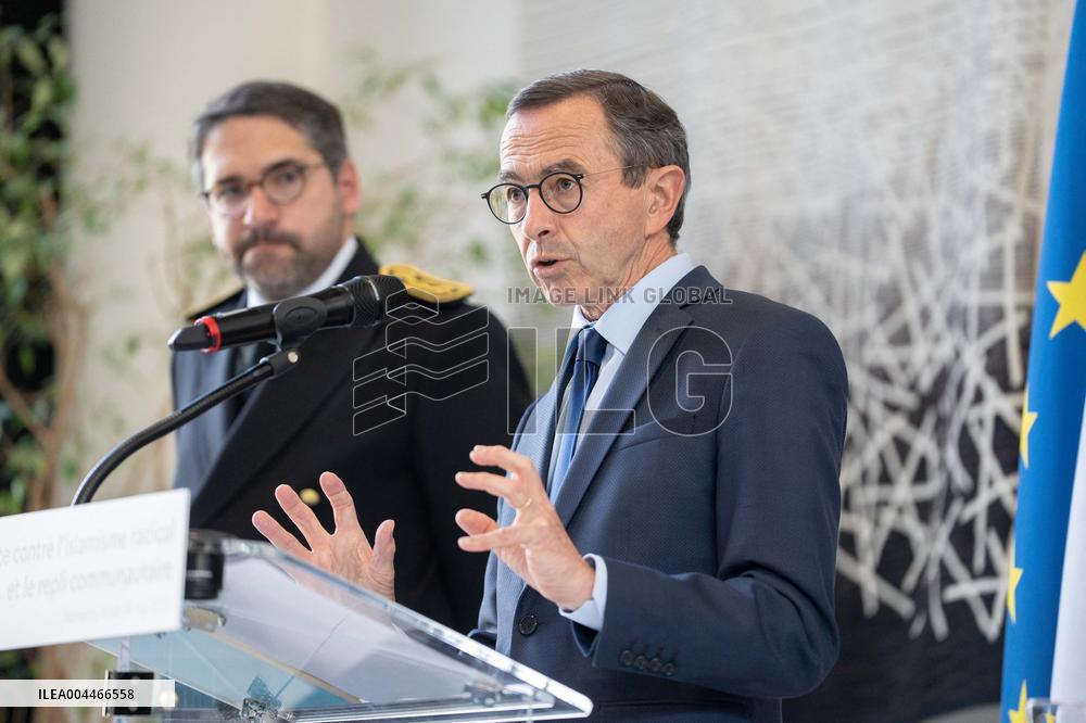 Bruno Retailleau reveals the outlines of his fight against Islamism - Nanterre AJ