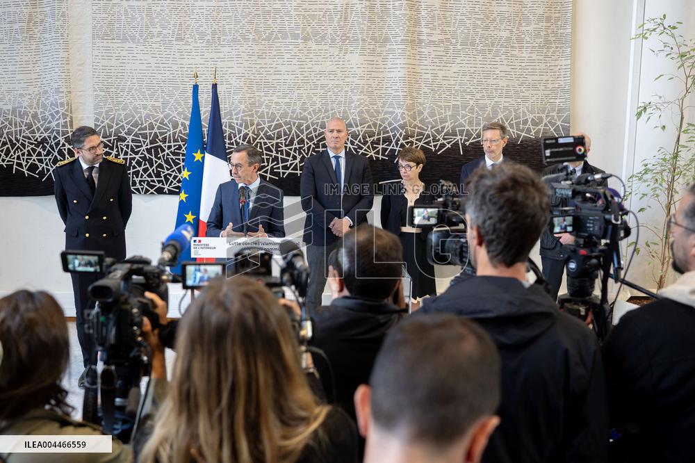 Bruno Retailleau reveals the outlines of his fight against Islamism - Nanterre AJ