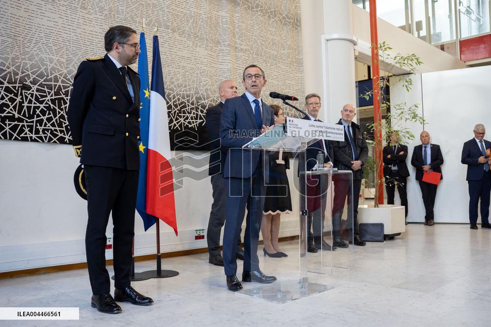 Bruno Retailleau reveals the outlines of his fight against Islamism - Nanterre AJ