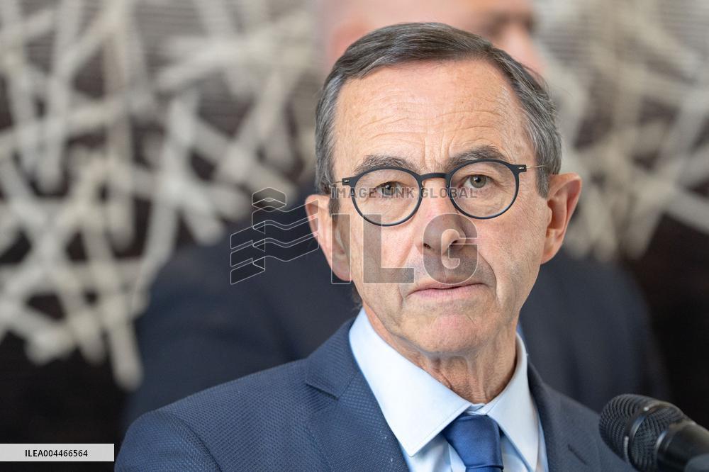 Bruno Retailleau reveals the outlines of his fight against Islamism - Nanterre AJ