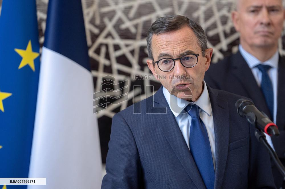 Bruno Retailleau reveals the outlines of his fight against Islamism - Nanterre AJ