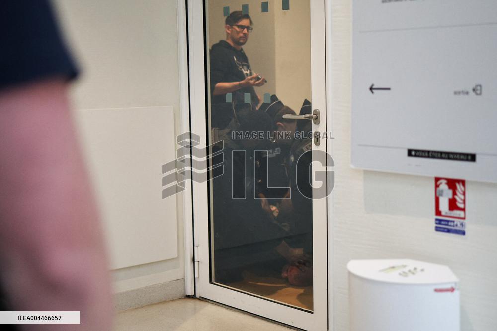 Piotr Pavlenski Arrested During the Trial of Mimi Marchand - Paris