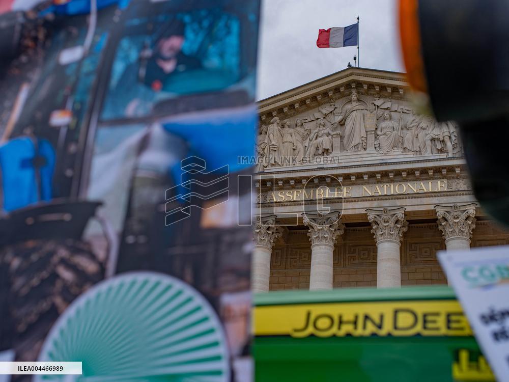 Farmers Protest In Paris