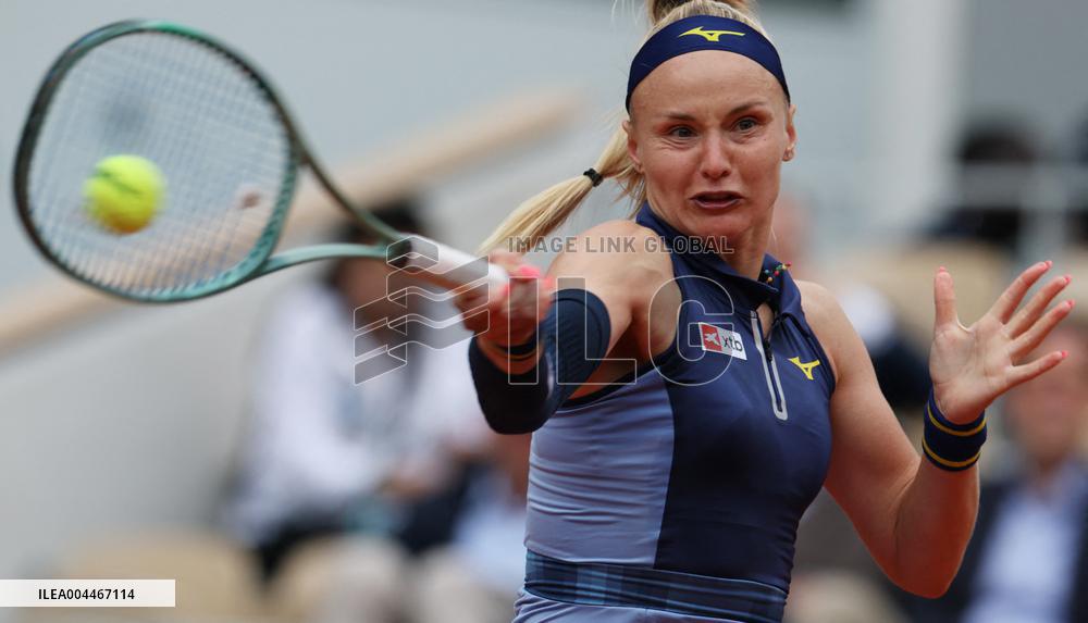 French Open - Women s Single - Iga Swiatek vs Rebecca Sramkov