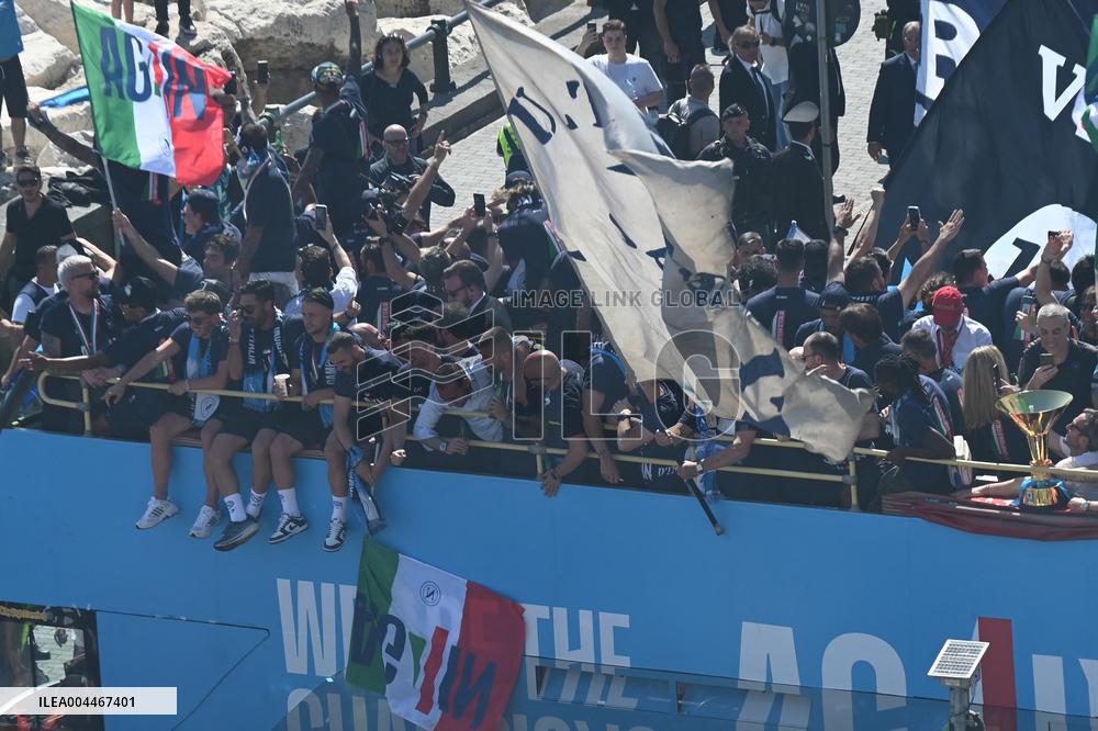 CALCIO - Serie A - SSC Napoli team celebrates championship victory