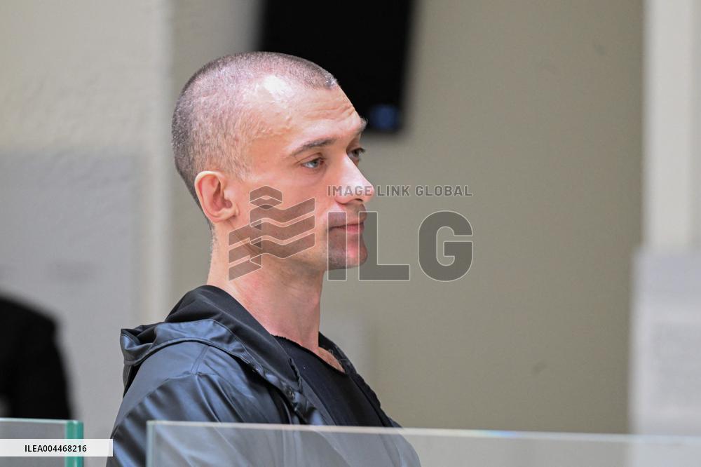 Mimi Marchand Trial - Paris