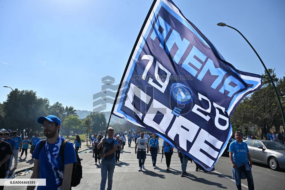 Napoli Team Bus Parades Along Seafront with Fans - Italy