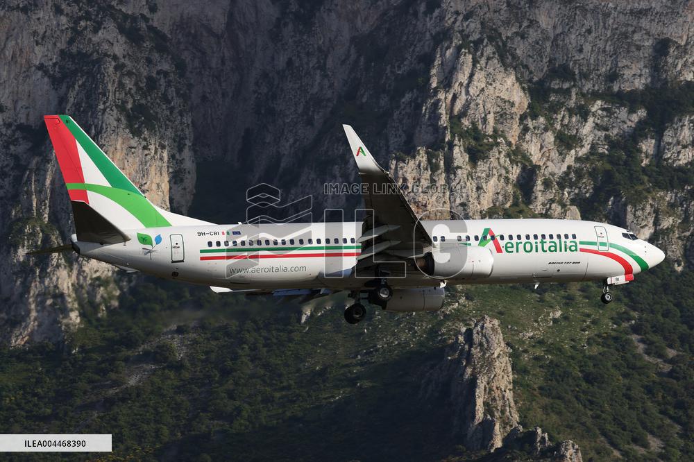 Air Traffic at Falcone Borsellino - Italy