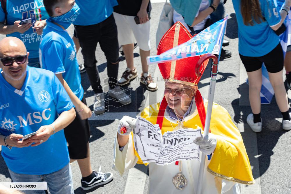 Napoli Team Bus Parades Along Seafront with Fans - Italy