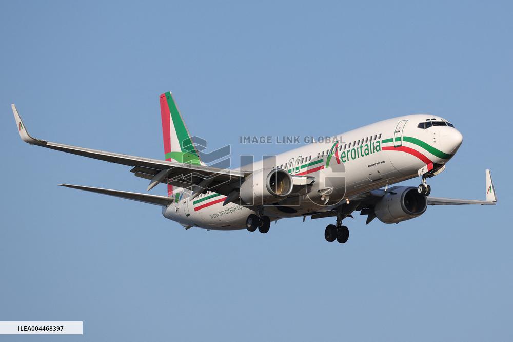 Air Traffic at Falcone Borsellino - Italy