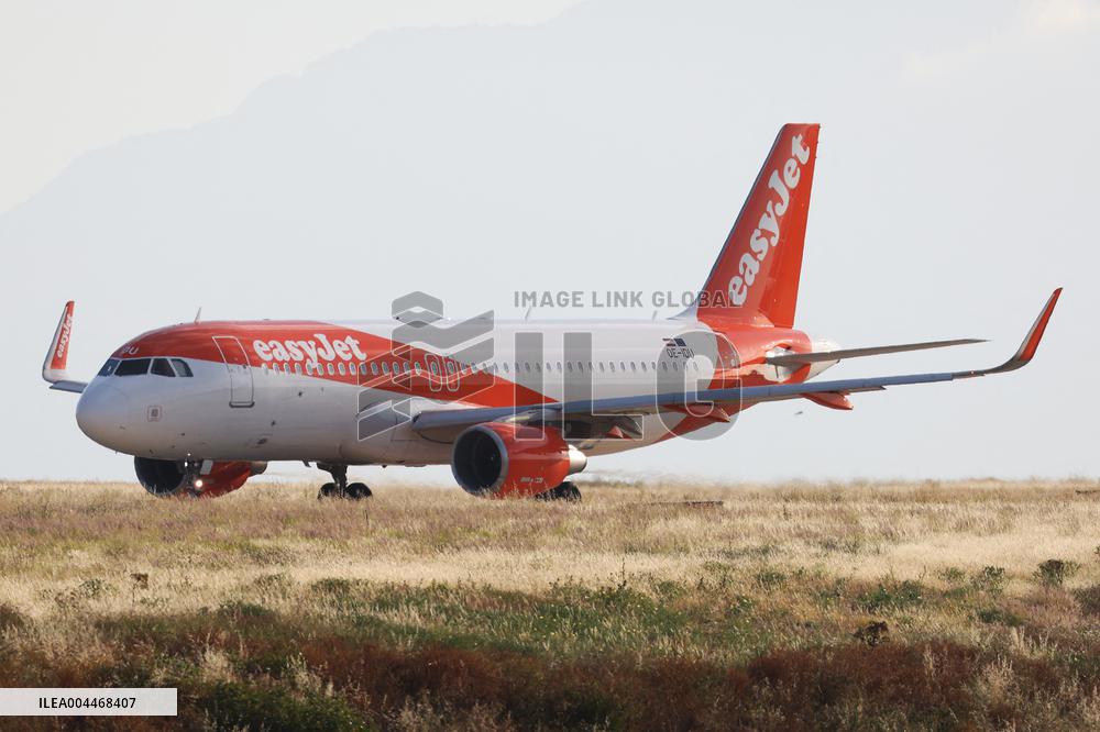 Air Traffic at Falcone Borsellino - Italy