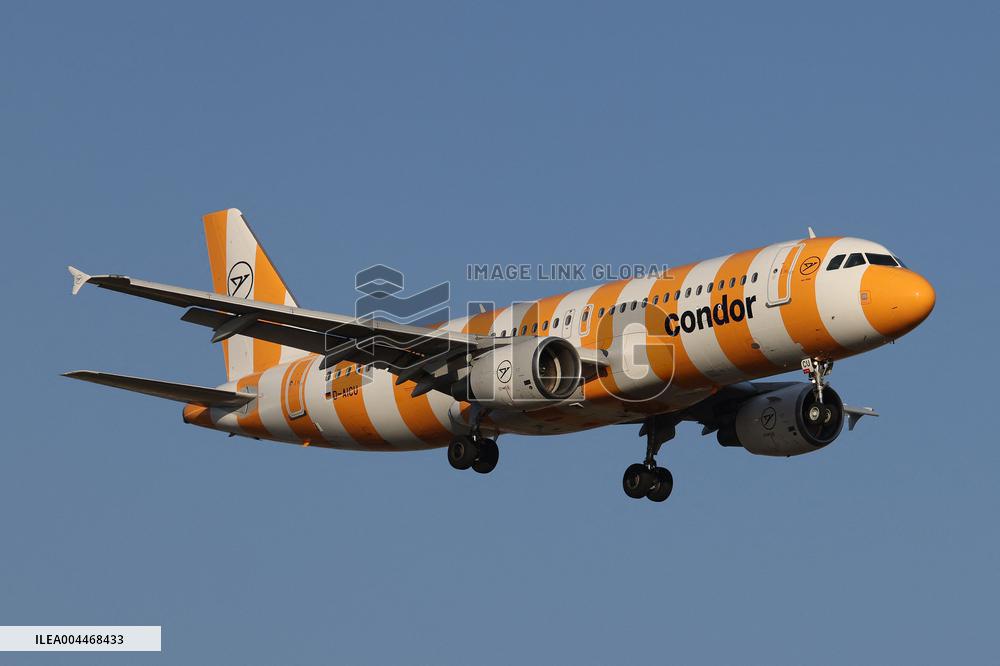 Illustration - New Condor Airlines Route Palermo to Rome - Italy