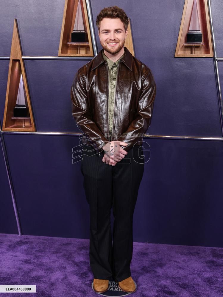 2025 American Music Awards - Arrivals