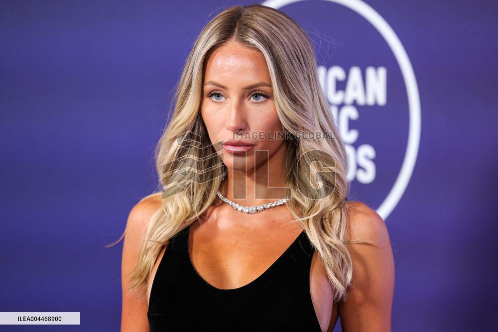 2025 American Music Awards - Arrivals