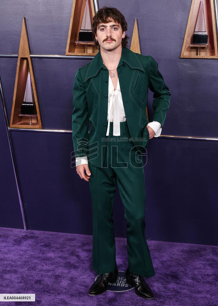 2025 American Music Awards - Arrivals