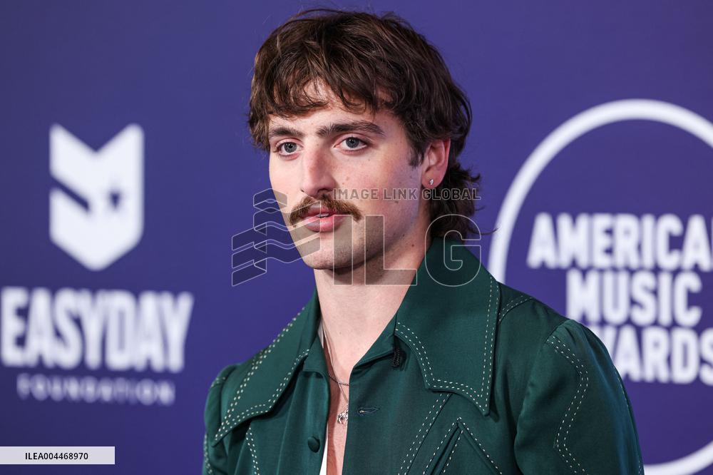 2025 American Music Awards - Arrivals