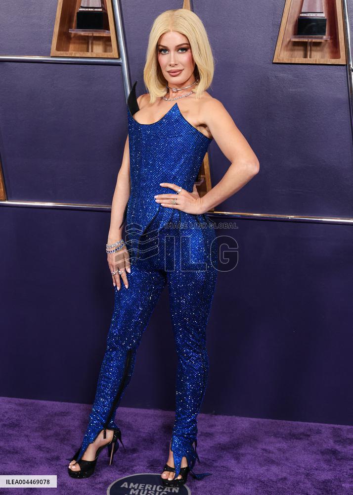 2025 American Music Awards - Arrivals