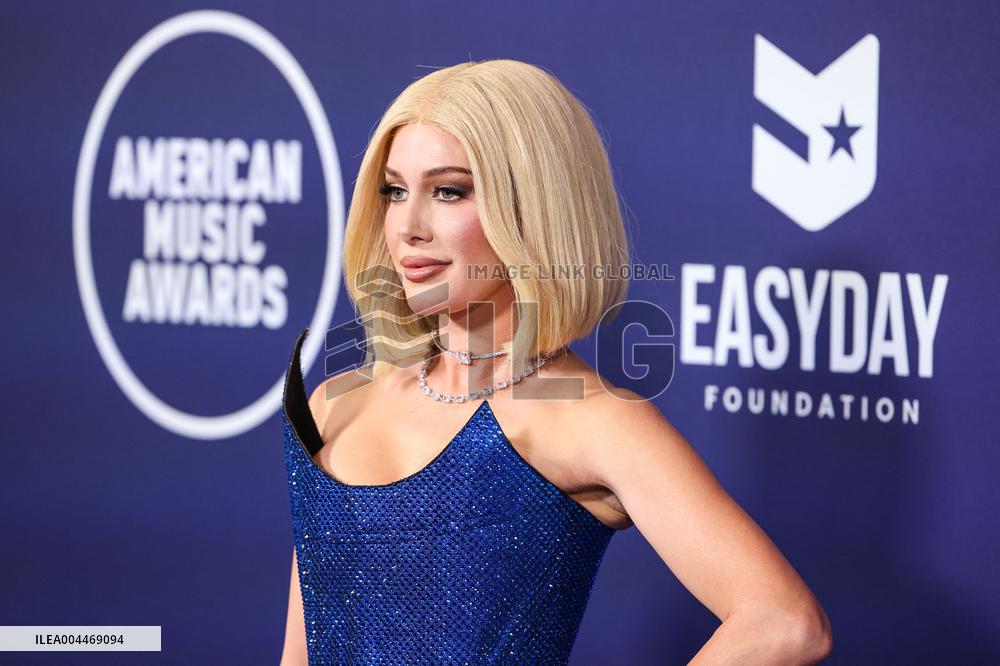2025 American Music Awards - Arrivals