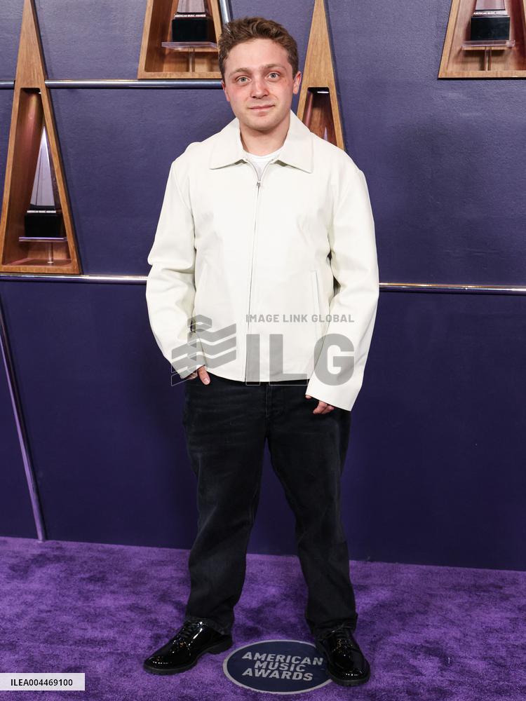 2025 American Music Awards - Arrivals