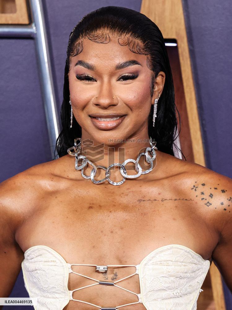 2025 American Music Awards - Arrivals