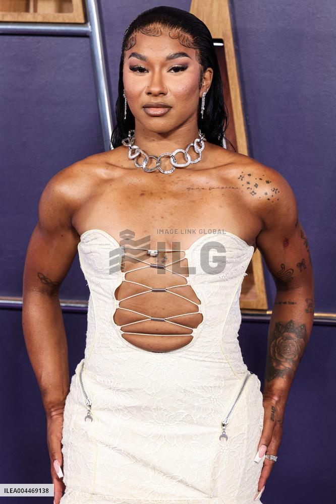 2025 American Music Awards - Arrivals