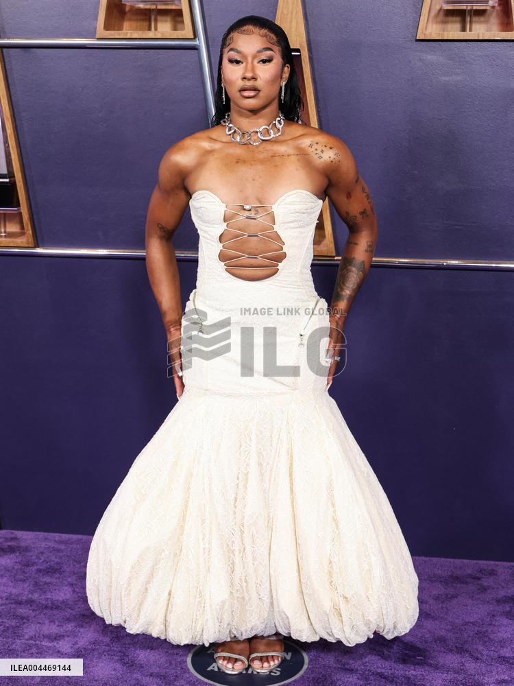 2025 American Music Awards - Arrivals