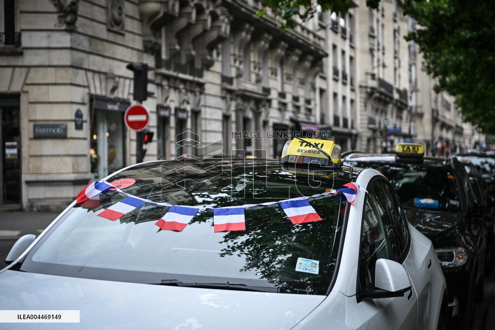Taxi protest in Paris - FA