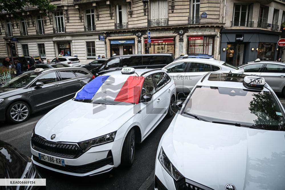 Taxi protest in Paris - FA