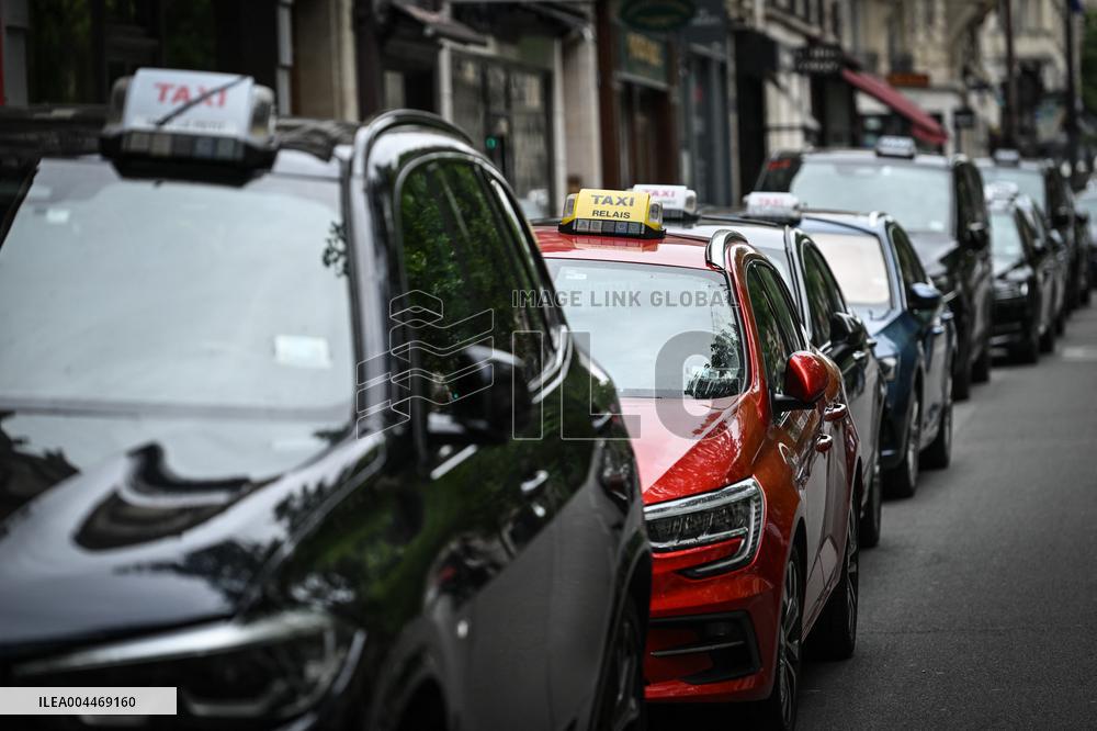 Taxi protest in Paris - FA