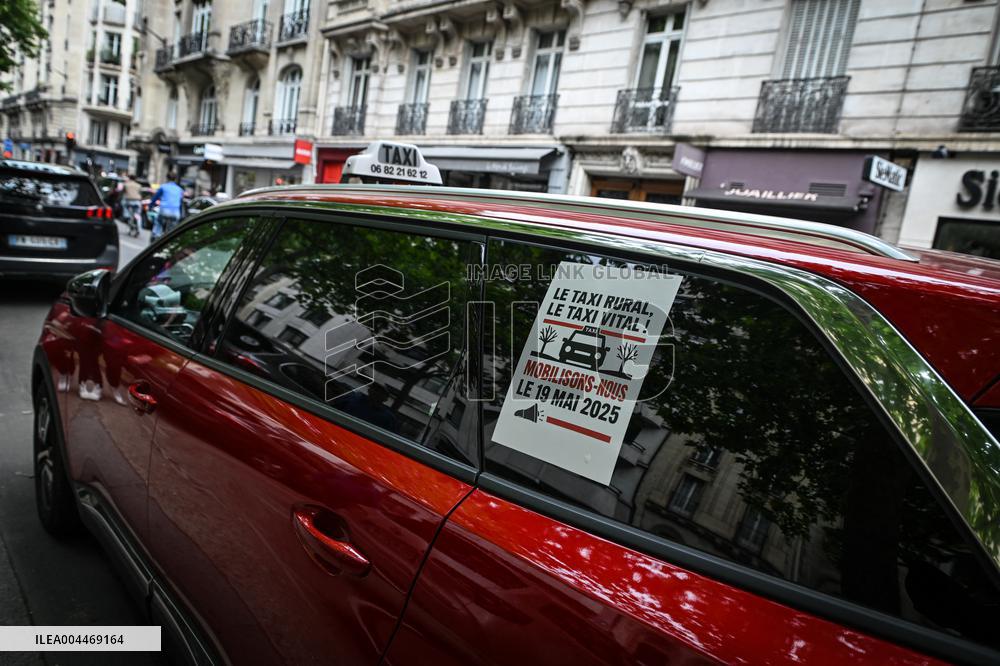 Taxi protest in Paris - FA