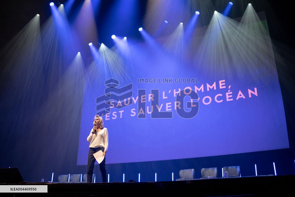 Maud Fontenoy Foundation Awards Ceremony at the Olympia - Paris AJ