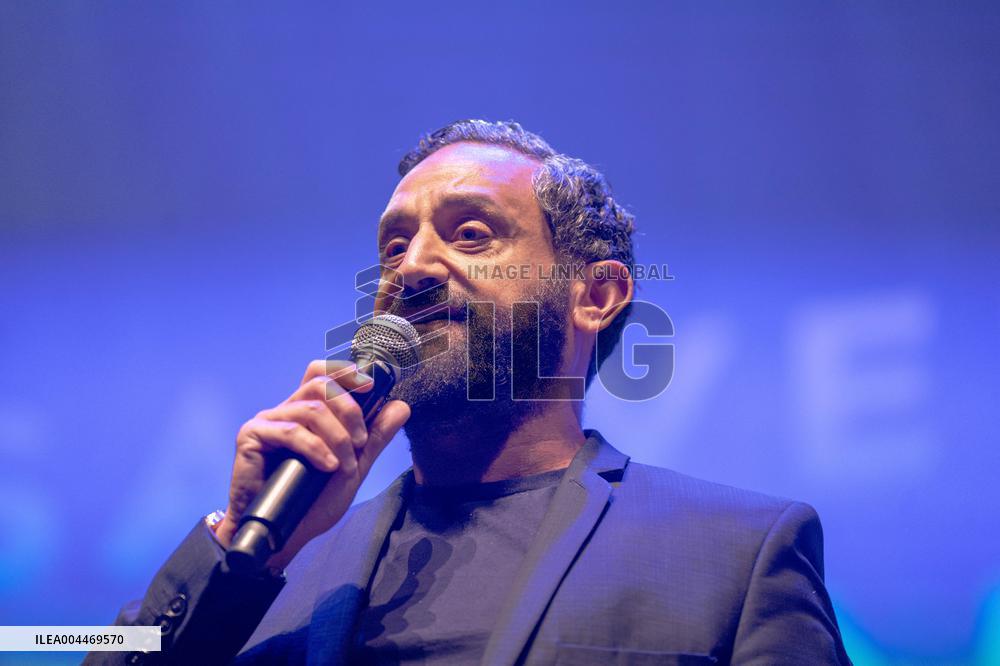 Maud Fontenoy Foundation Awards Ceremony at the Olympia - Paris AJ