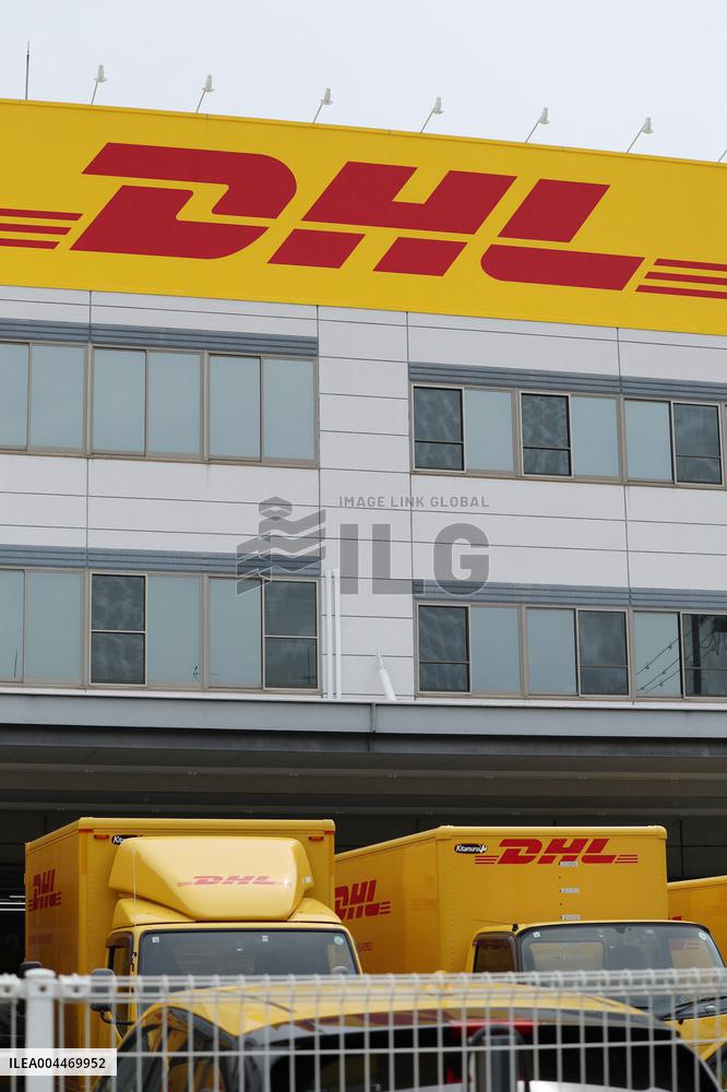 DHL signage and logos
