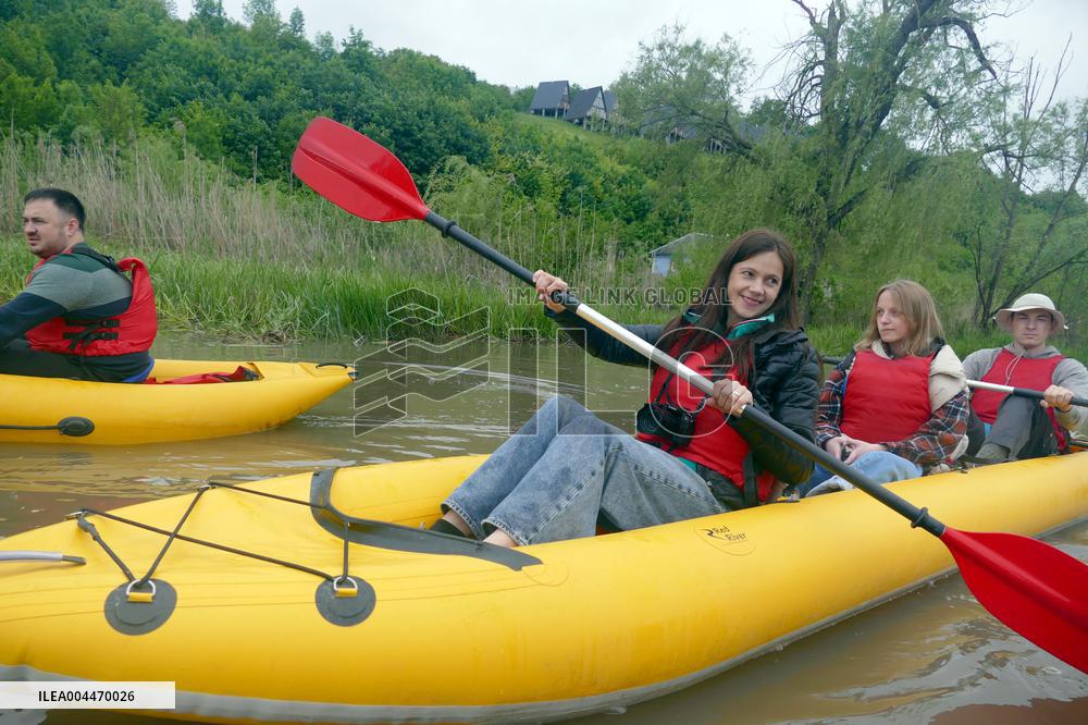 Rafting down Smotrych River in Khmelnytskyi region