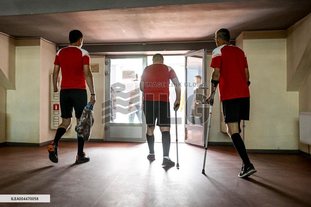 Open amp football training session held in Zaporizhzhia