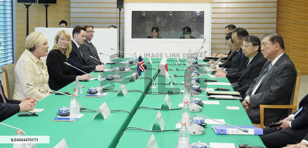 Japan-Iceland talks
