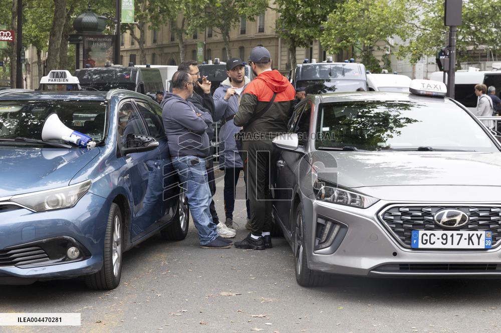 Taxis Protest - Paris