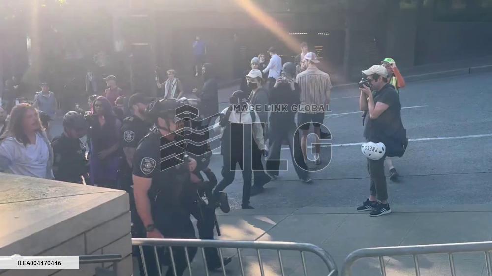 US: Arrests Made as Anti-LGBTQ Group Clash With Counter-Protesters Outside Seattle City Hall 4